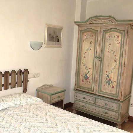 Ikaztegietako Ostatua Πανσιόν 3*